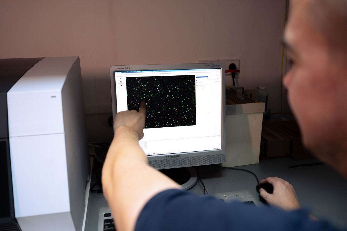 Eric S&auml;dler erkl&auml;rt den Beadassay von Attomol